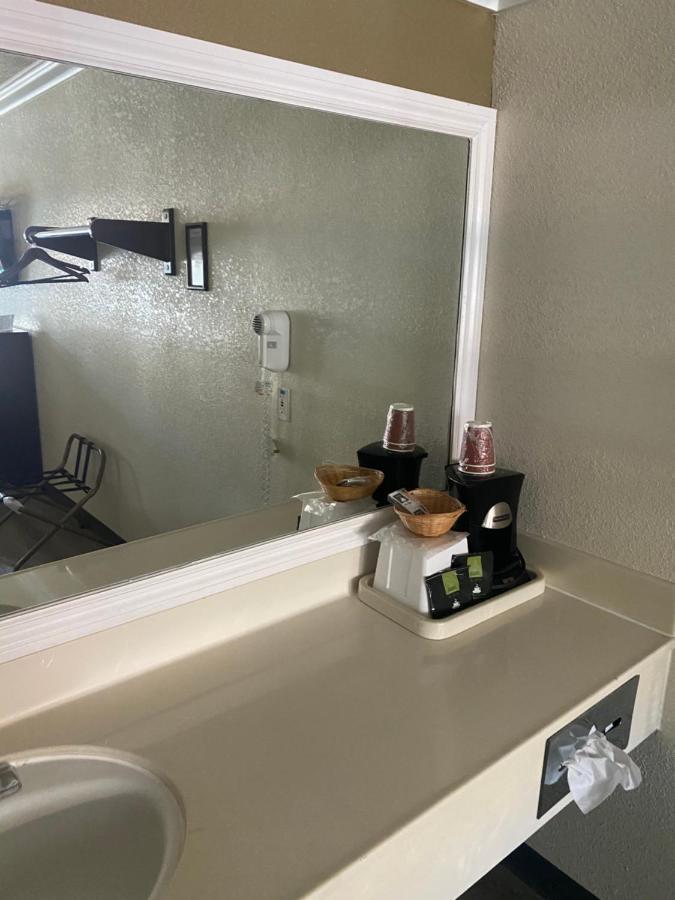 Atascadero Inn Zewnętrze zdjęcie